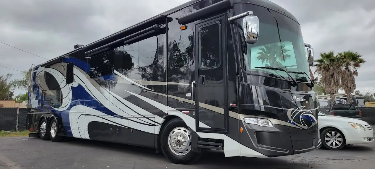 Classic Man, RV dealers in Ramona