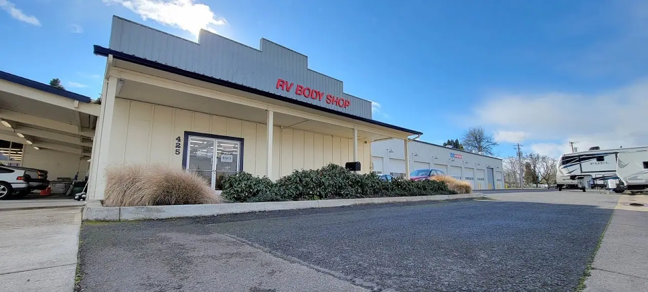 Bish's RV Body Shop, RV dealers in Junction City