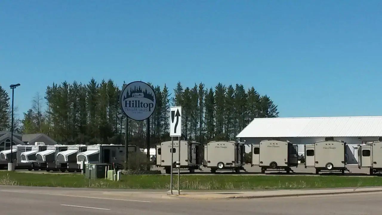 Hilltop Camper and RV, RV dealers in Brainerd