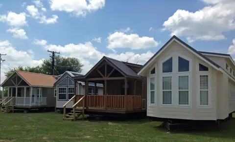 Clearance Park Homes in Alba, TX