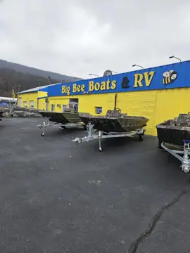 Big Bee Boats & RV photo 3