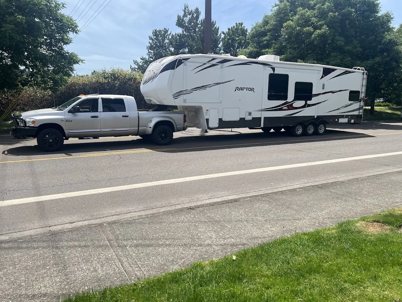 Portland RV LLC, RV dealers in Clackamas