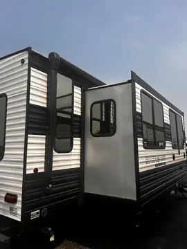 Campers Inn RV of Collinsville photo 3