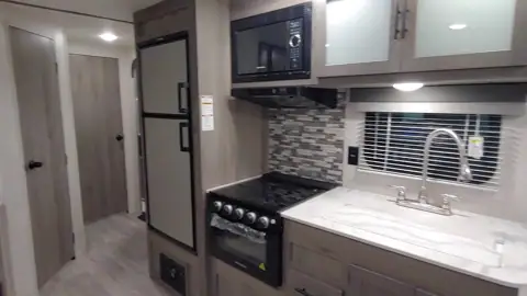 Mountain RVs photo 2