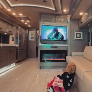 Dufourfun RV & Luxury Vans in Leeds, AL