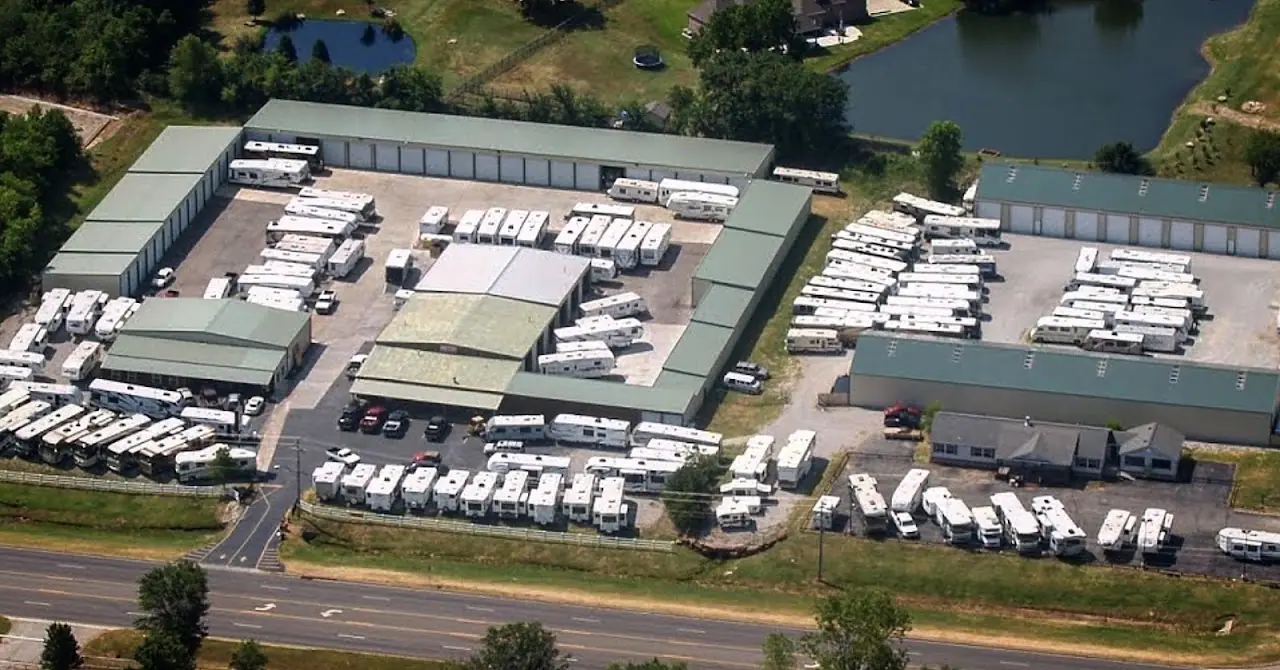 Wade's RV ServiceCenter, RV dealers in Glenpool