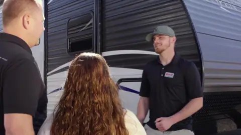 Wade's RV ServiceCenter photo 2