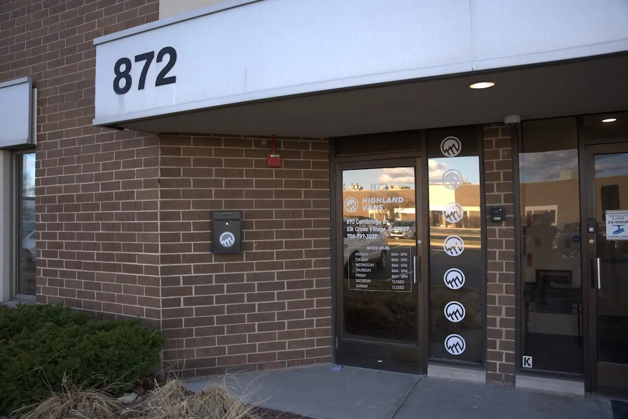 Highland Vans, RV dealers in Elk Grove Village