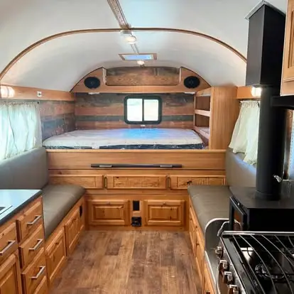 Peak Outdoors RV Service, RV dealers in Spring City