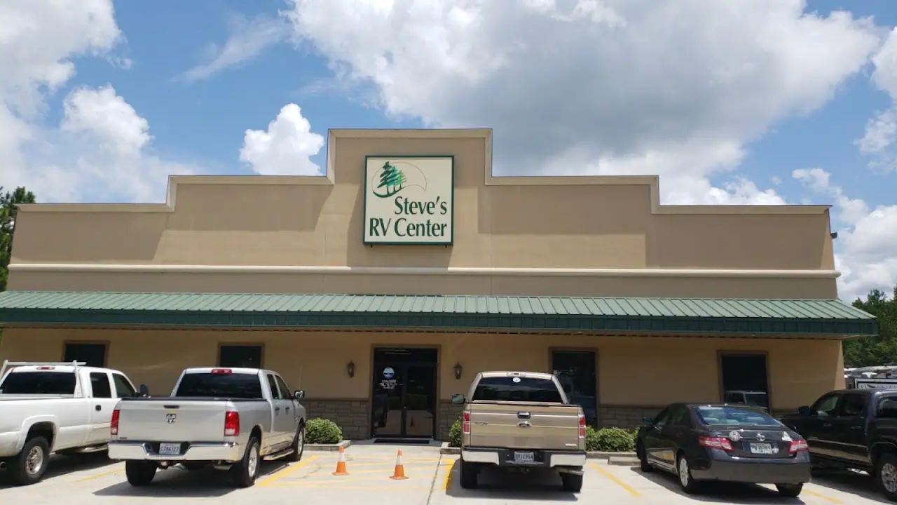 Steve's RV Center Inc, RV dealers in Lacombe