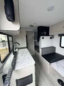 Carstars Auto Sales & RV photo 3