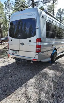 Sandy's West RV Center photo 3