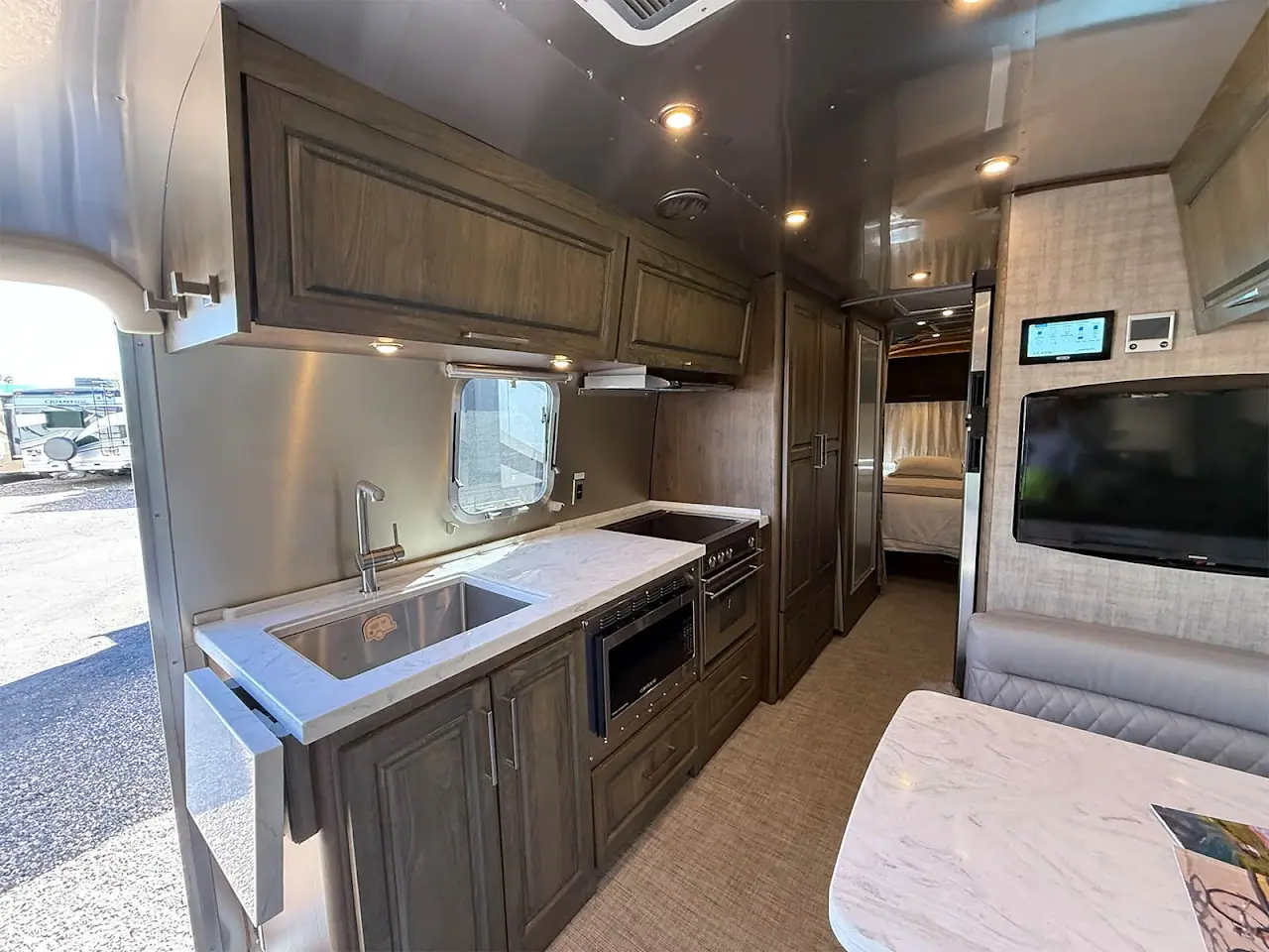 Cassones RV Repair and Sales, RV dealers in Mesa