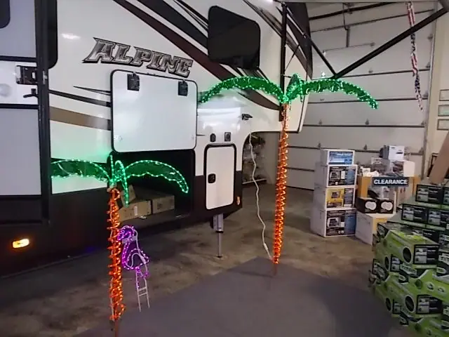 D & D RV Center, LLC, RV dealers in Helena