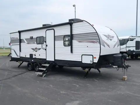 Holiday RV photo 3