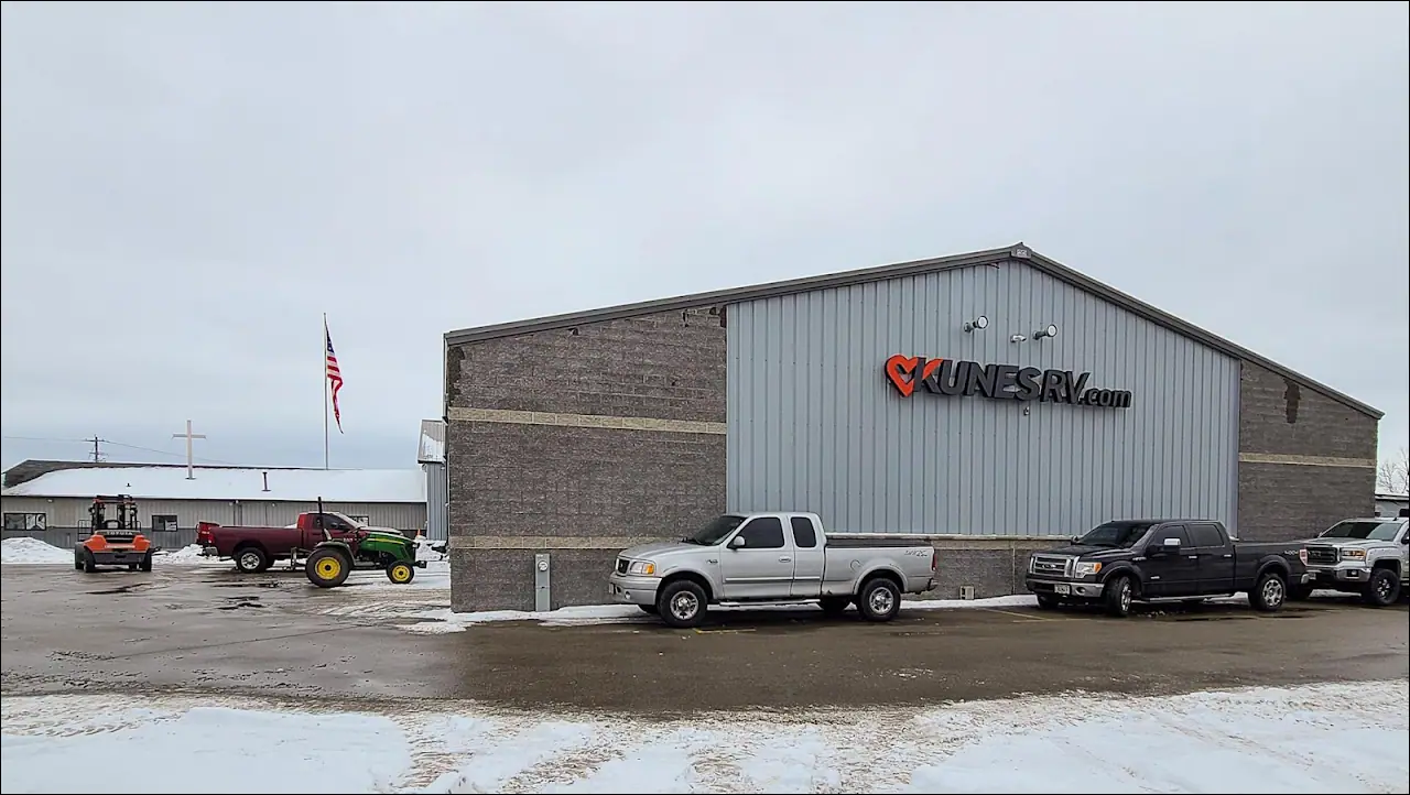 Kunes RV of Green Bay, RV dealers in Suamico