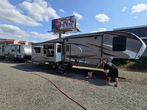 South Hill RV Sales photo 3