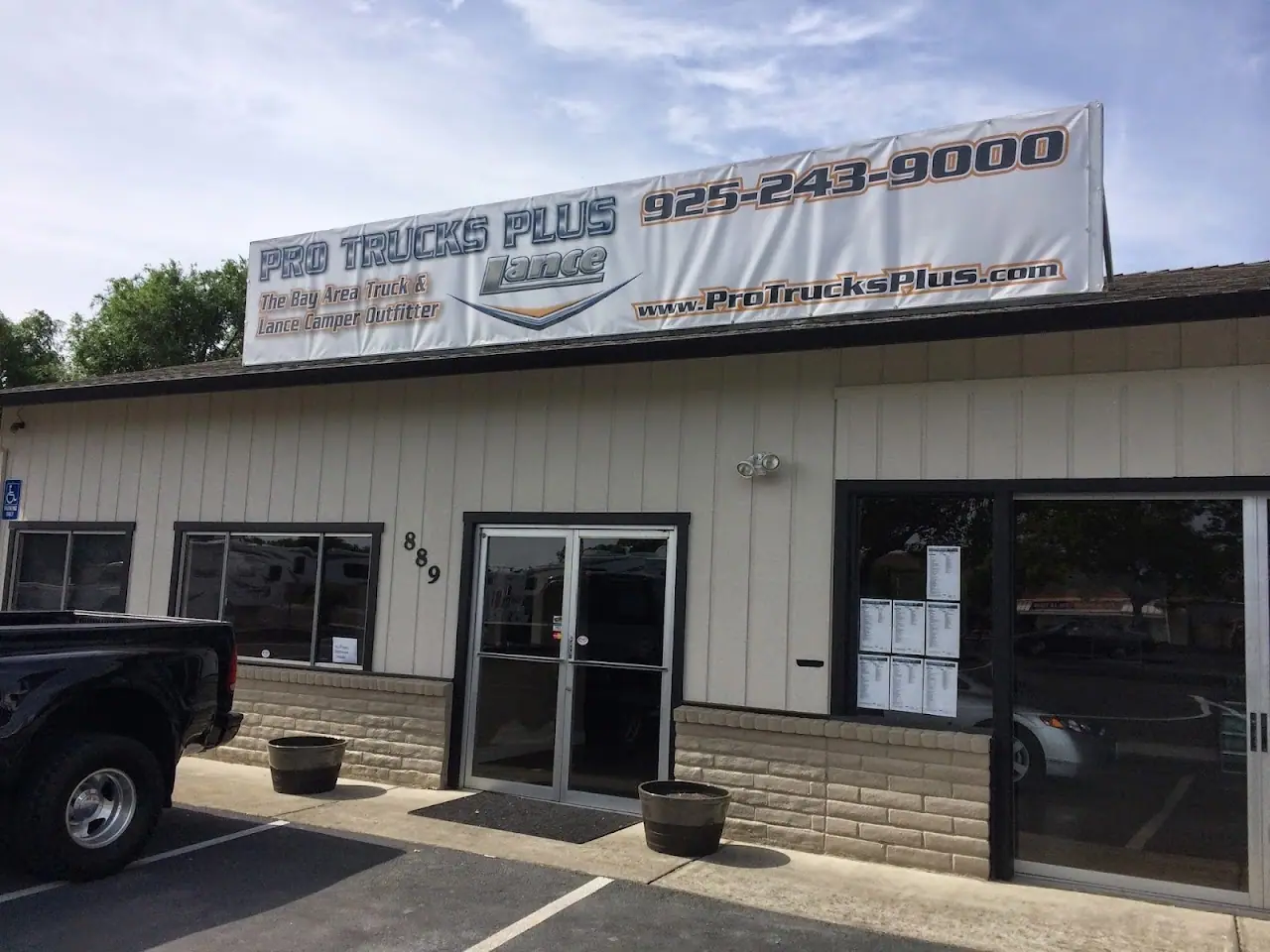 Pro Trucks Plus Campers & Trailers, RV dealers in Livermore