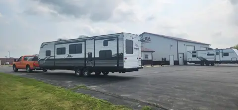 Easy Camping RV in Nevada, IA