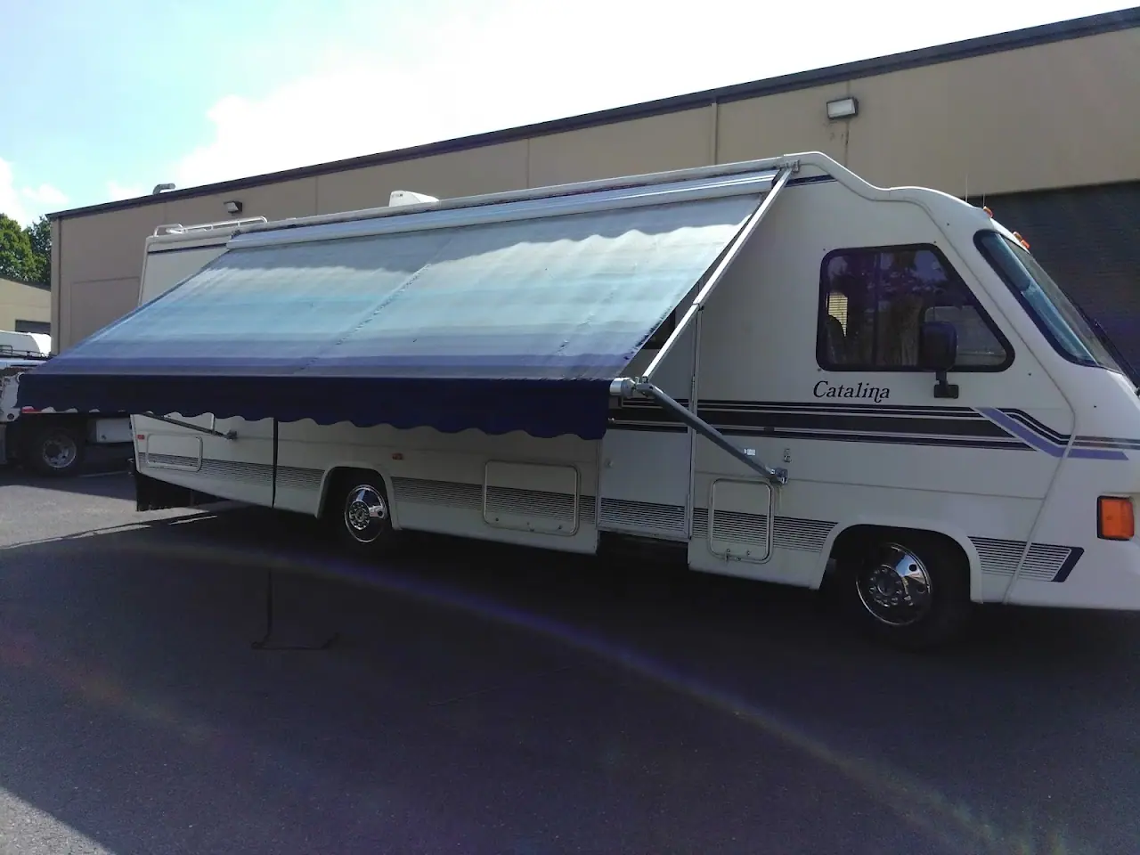 RW Associates Inc., RV dealers in Vancouver