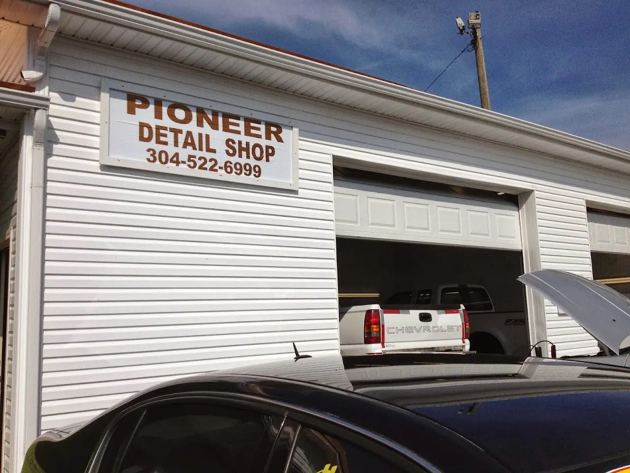 Pioneer Used Auto & RV Sales, RV dealers in Huntington