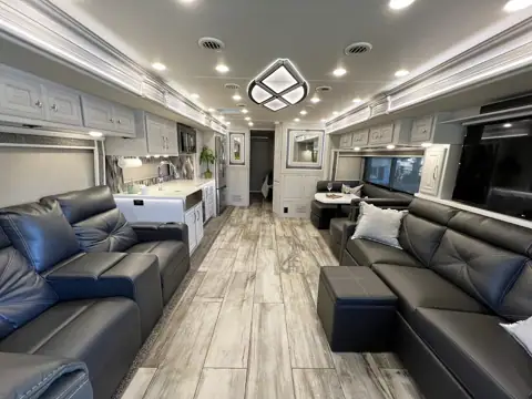 Allstar Coaches RV Rentals photo 3
