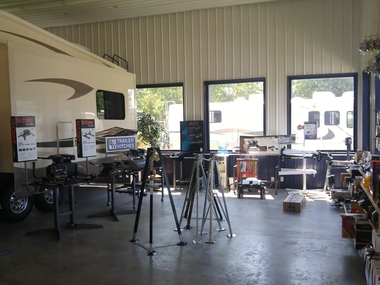 Goos RV, RV dealers in Hartford