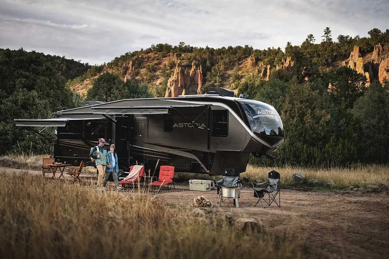 Dutchmen RV Manufacturing Inc, RV dealers in Goshen