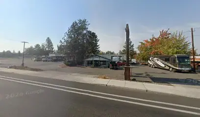 Jerry's Auto & Trailer Supply RV, RV dealers in Bend