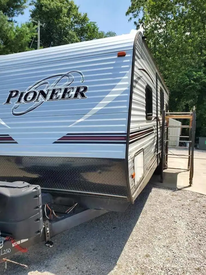 Tin Shed RV, RV dealers in Collinsville