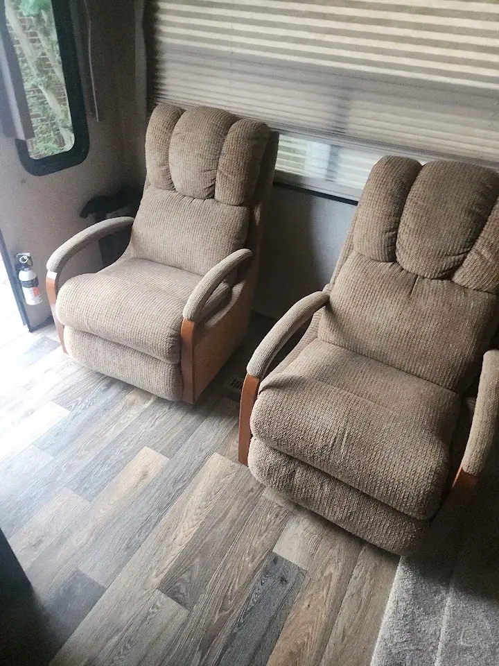 Discount RVs, RV dealers in Albertville
