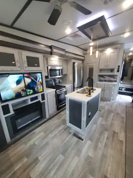 Team Montana RV in Elkhart, IN