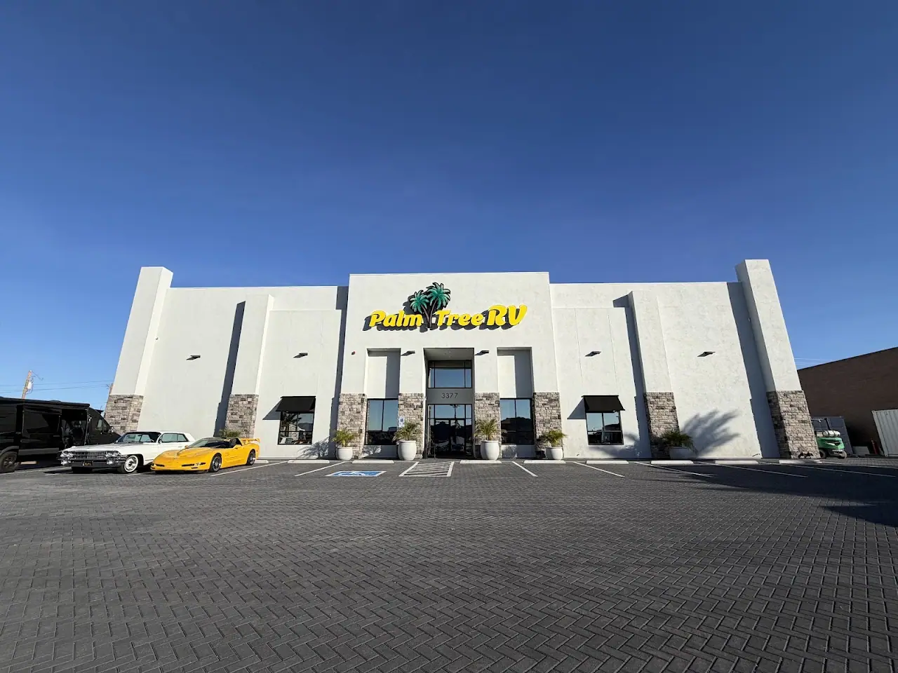 Palm Tree RV Sales, LLC, RV dealers in Lake Havasu City