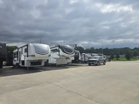 Blue Compass RV Kansas City photo 3