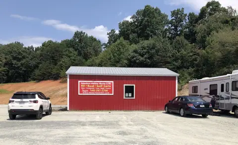 Halesford Harbour Marine and RV Service in Moneta, VA