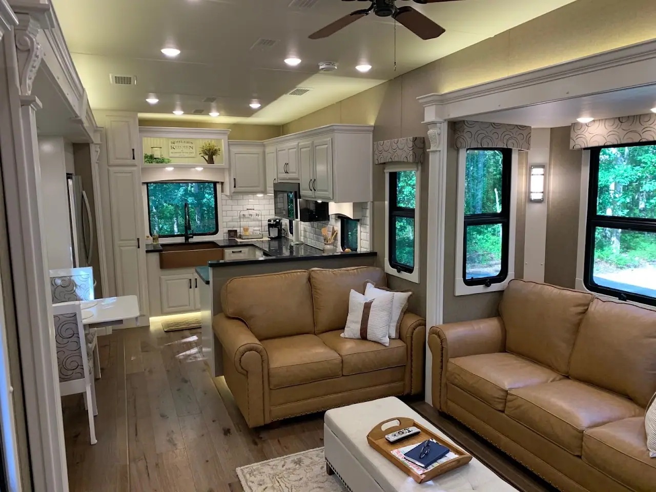 New Horizons RV Corporation, RV dealers in Junction City