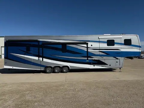 New Horizons RV Corporation photo 2