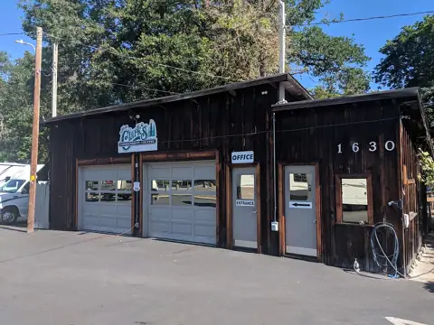 Jim Clark's Consignment Country in Grants Pass, OR
