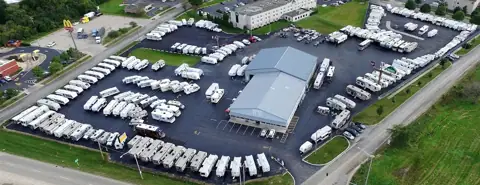 Rick's RV Chicago photo 2