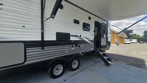Auction Direct RV photo 2