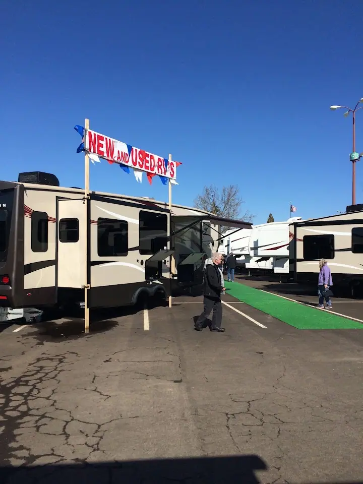 RV Outlet, RV dealers in Eugene