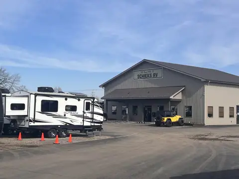 Schieks RV photo 3