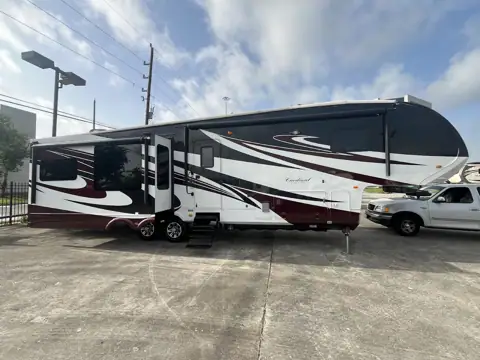 Hoppers rv sales & service in Houston, TX
