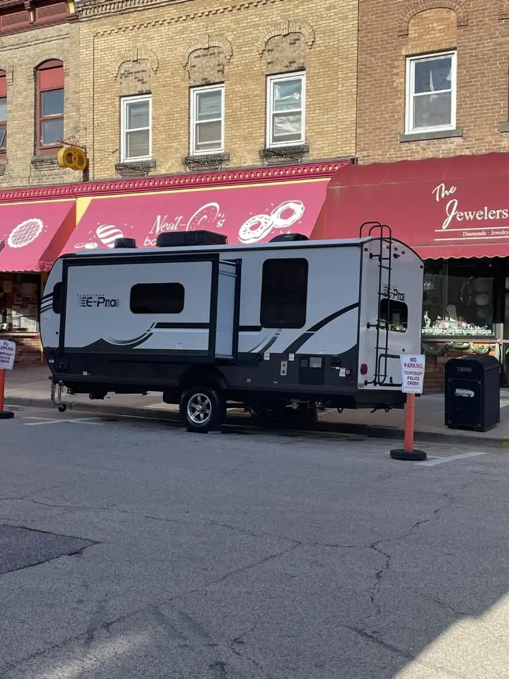 Kunes Scenic RV, RV dealers in Baraboo