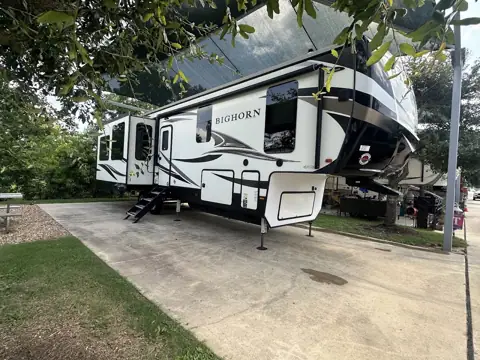 T & S RV and Sport - Navasota photo 2
