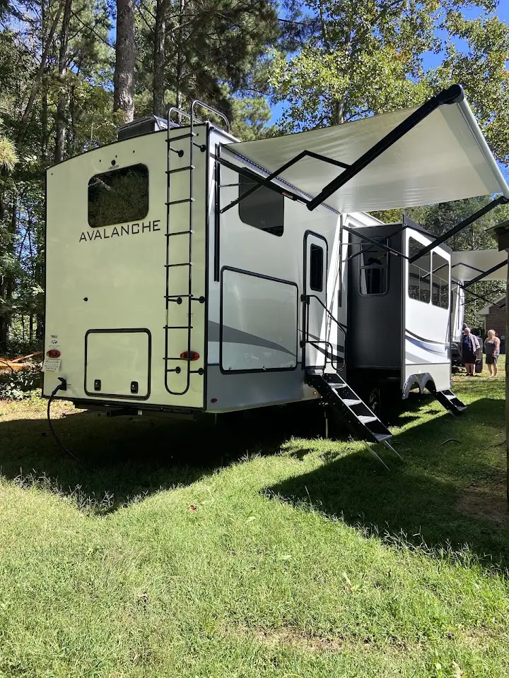 Travelcamp RV Corporate Office, RV dealers in Jacksonville