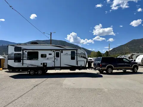 Holiday RV photo 3