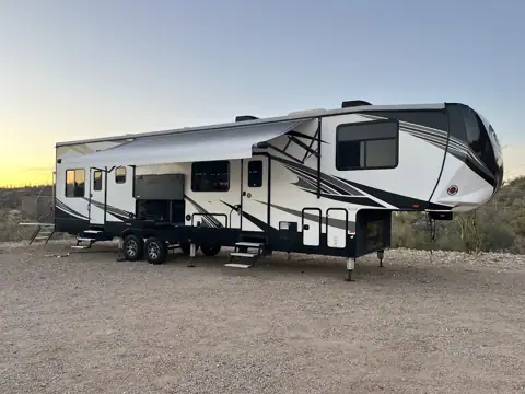 Fort Verde RV & Auto Sales photo 3