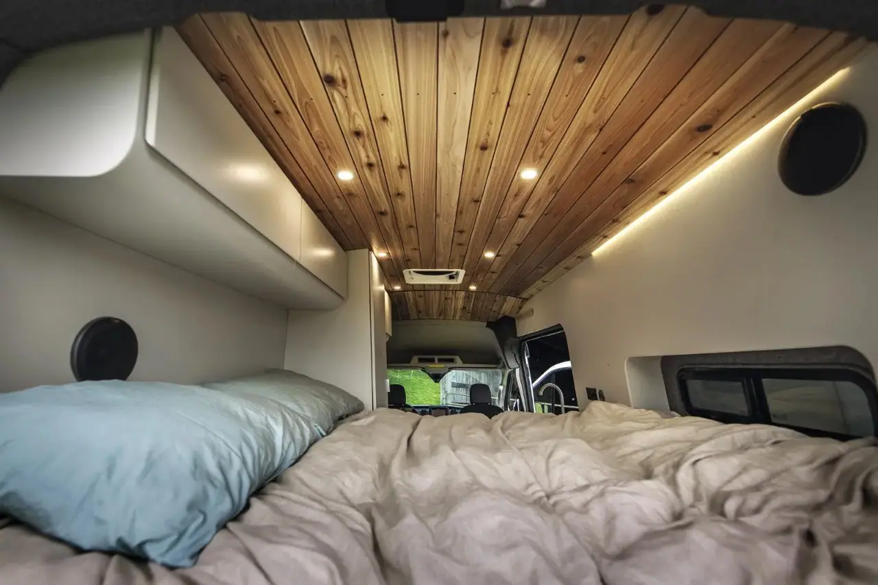 Stand Up Vans, RV dealers in Boone
